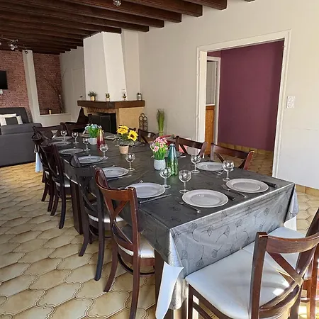 Le Cousich Maison Familiale Au Coeur Du Boupere, A Proximite Du Puy Dufou Apartment